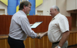 Олександр Мензул нагородив працівників та ветеранів будівельної галузі